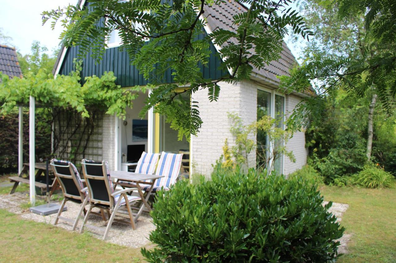 Bungalows - Bungalowpark Mooyeveld - Uniek Gelegen In De Duinen! Egmond-Binnen Phòng bức ảnh