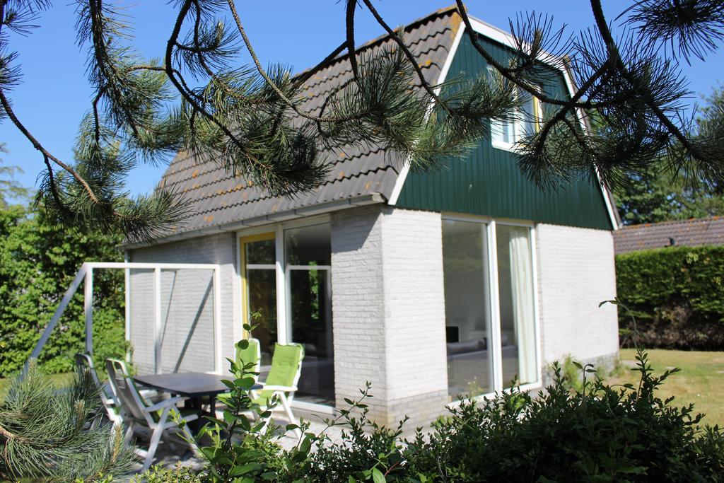 Bungalows - Bungalowpark Mooyeveld - Uniek Gelegen In De Duinen! Egmond-Binnen Ngoại thất bức ảnh