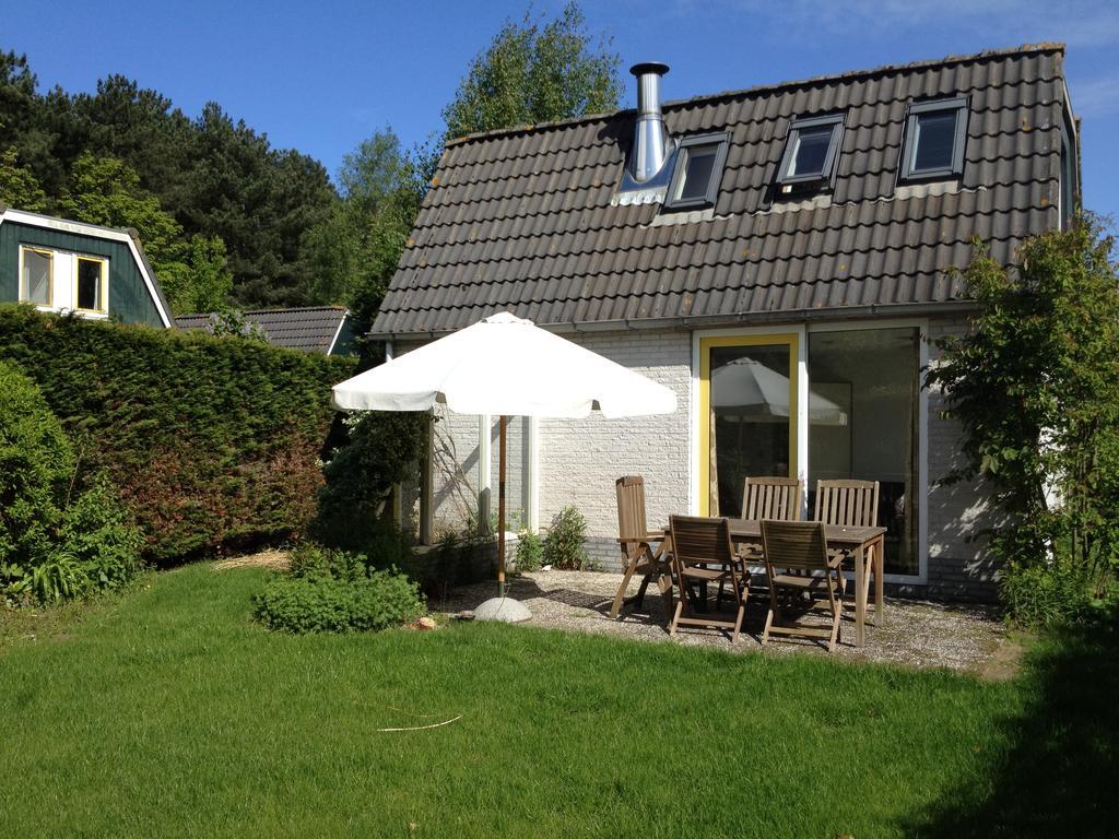 Bungalows - Bungalowpark Mooyeveld - Uniek Gelegen In De Duinen! Egmond-Binnen Phòng bức ảnh
