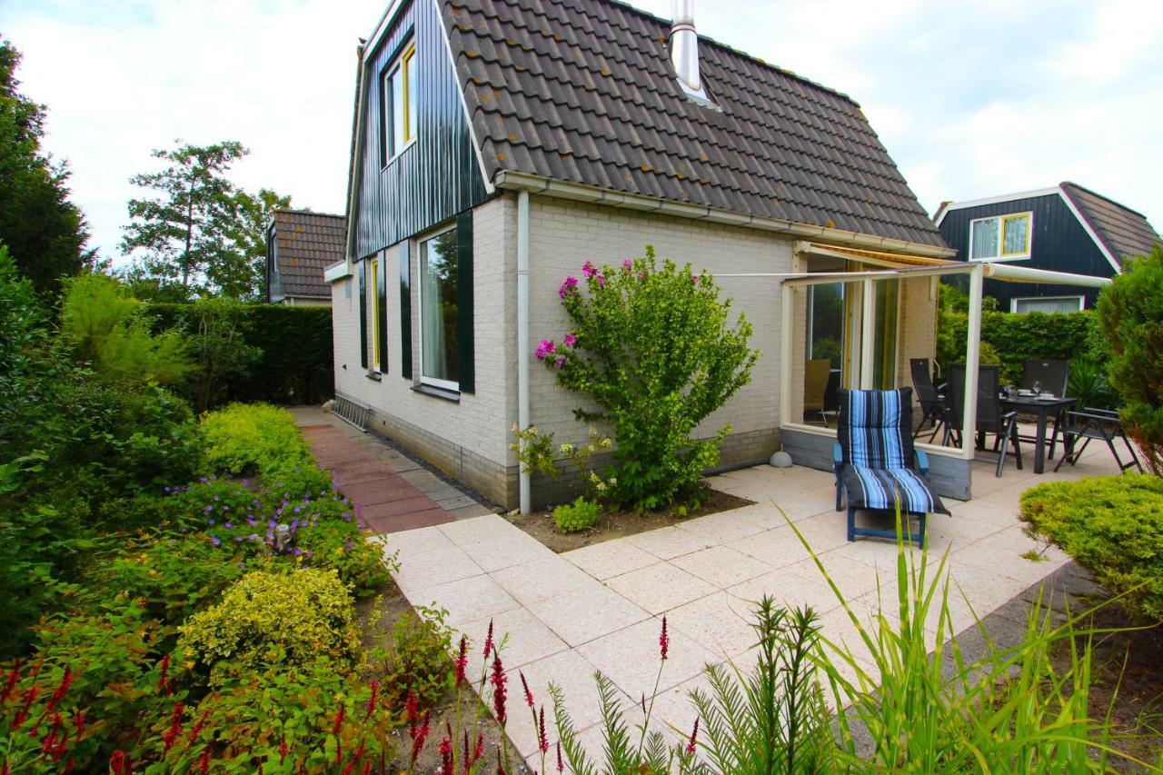 Bungalows - Bungalowpark Mooyeveld - Uniek Gelegen In De Duinen! Egmond-Binnen Ngoại thất bức ảnh