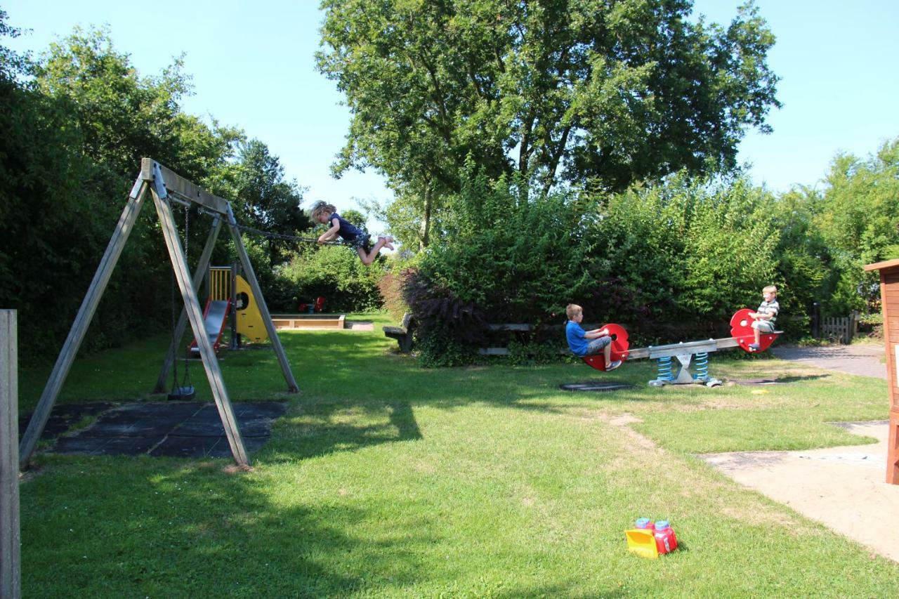 Bungalows - Bungalowpark Mooyeveld - Uniek Gelegen In De Duinen! Egmond-Binnen Ngoại thất bức ảnh
